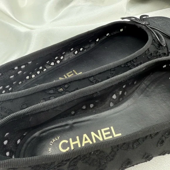 Chanel Black CC Perforated Mesh with Grosgrain Ballet Flats - 36C - Picture 10 of 12